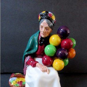 Royal Doulton porcelain figurine Old Balloon Seller HN1315  7-1/2" tall …